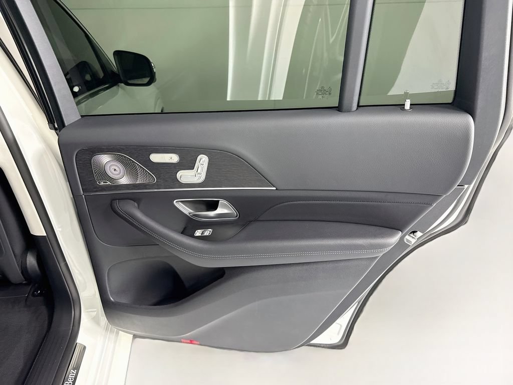 New 2026 Mercedes-Benz GLS 450 4MATIC image 29