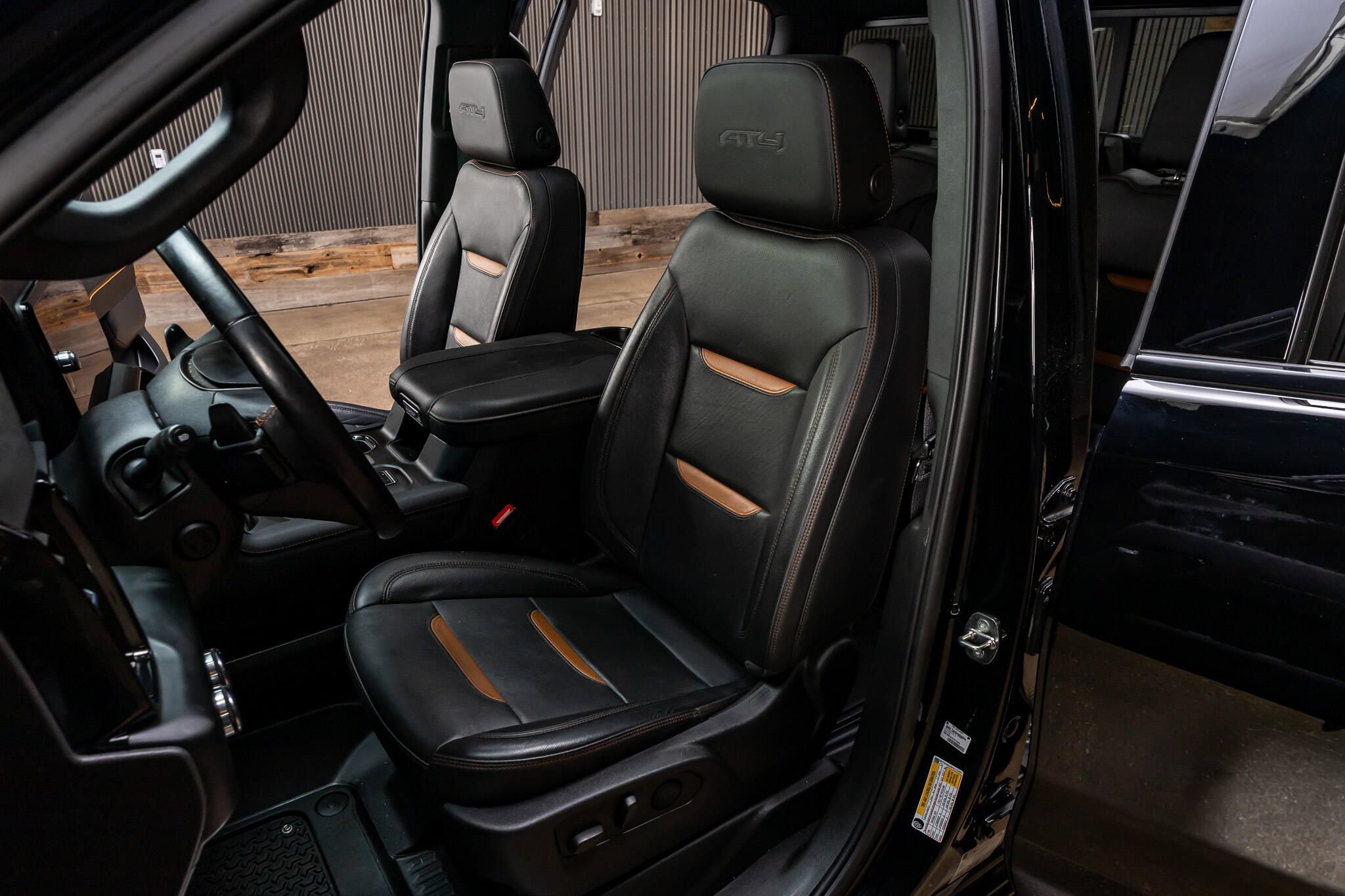Used 2023 GMC Sierra 1500 AT4 w/ AT4 Premium Package AWD/4WD image 26