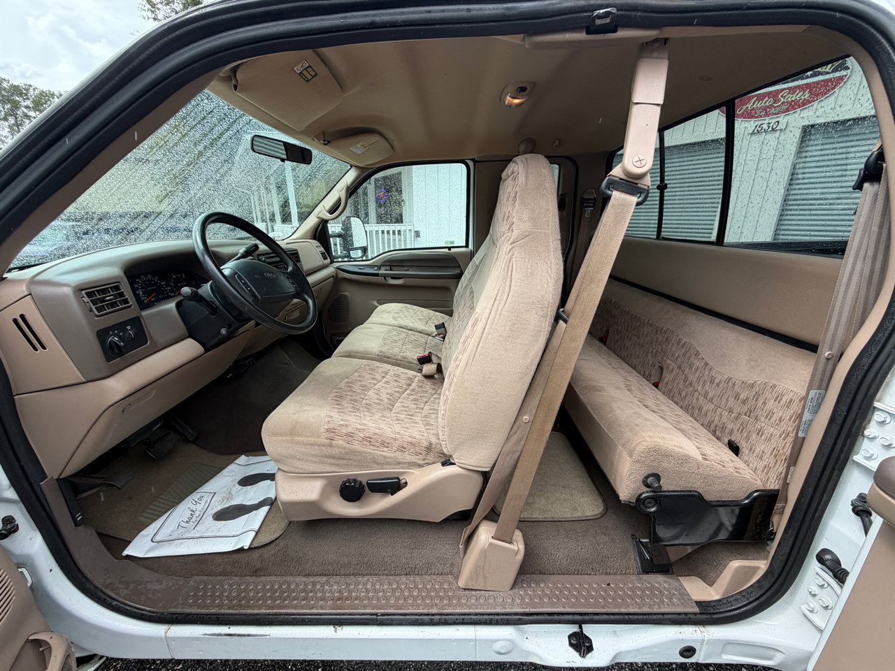 Used 1999 Ford F250 XLT image 11