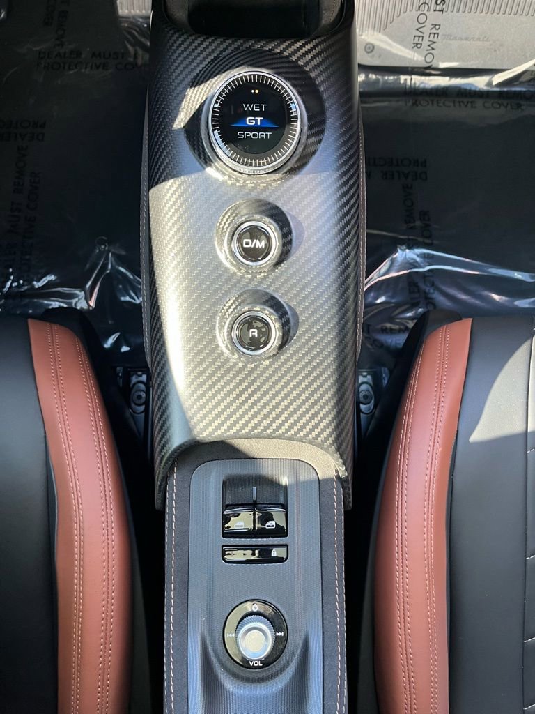 Used 2023 Maserati MC20 Spyder image 14