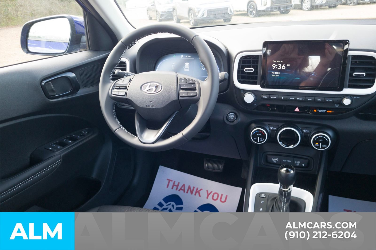 Used 2025 Hyundai Venue Limited image 20