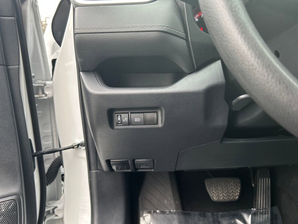 Used 2024 Toyota RAV4 XLE image 21