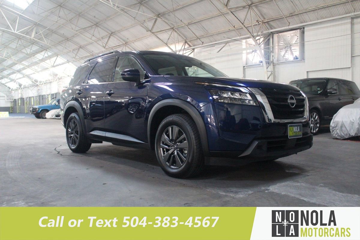 Used 2024 Nissan Pathfinder SV image 7
