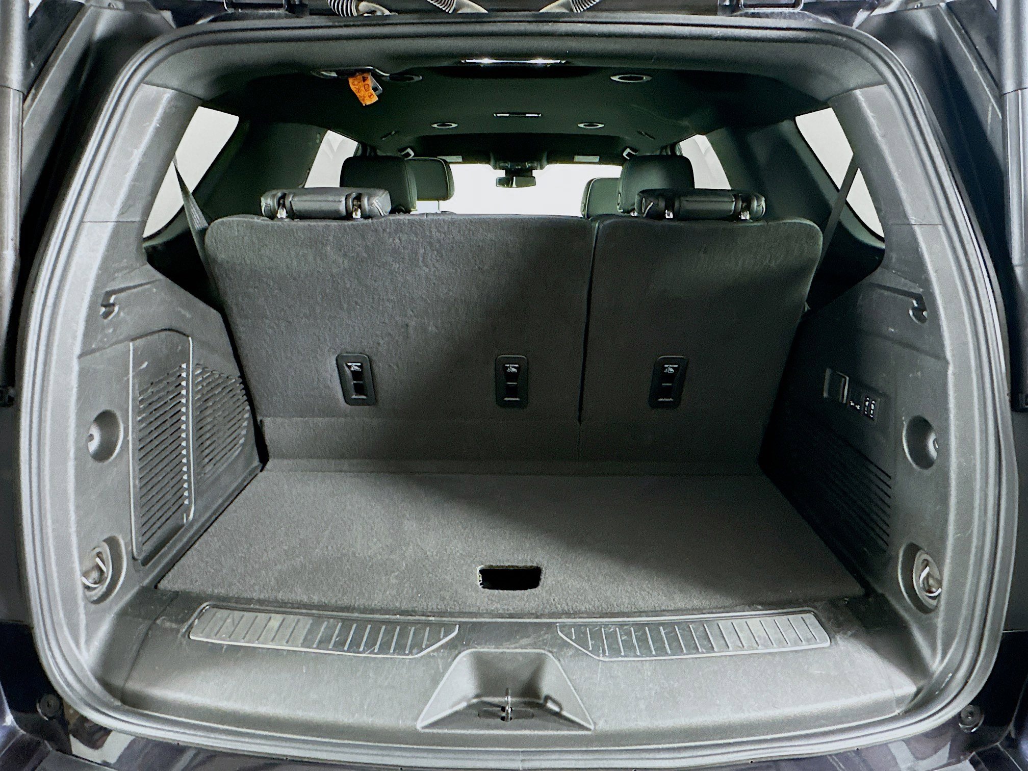 Used 2024 Chevrolet Tahoe Premier image 30