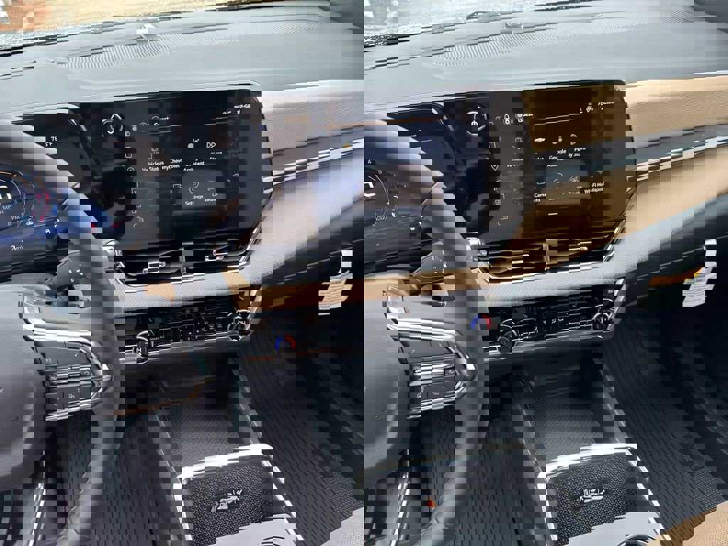 New 2026 Chevrolet Equinox ACTIV image 22