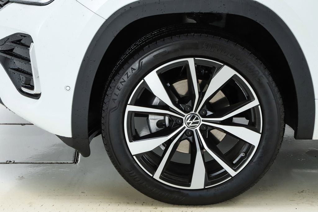New 2026 Volkswagen Atlas SEL Premium R-Line image 45