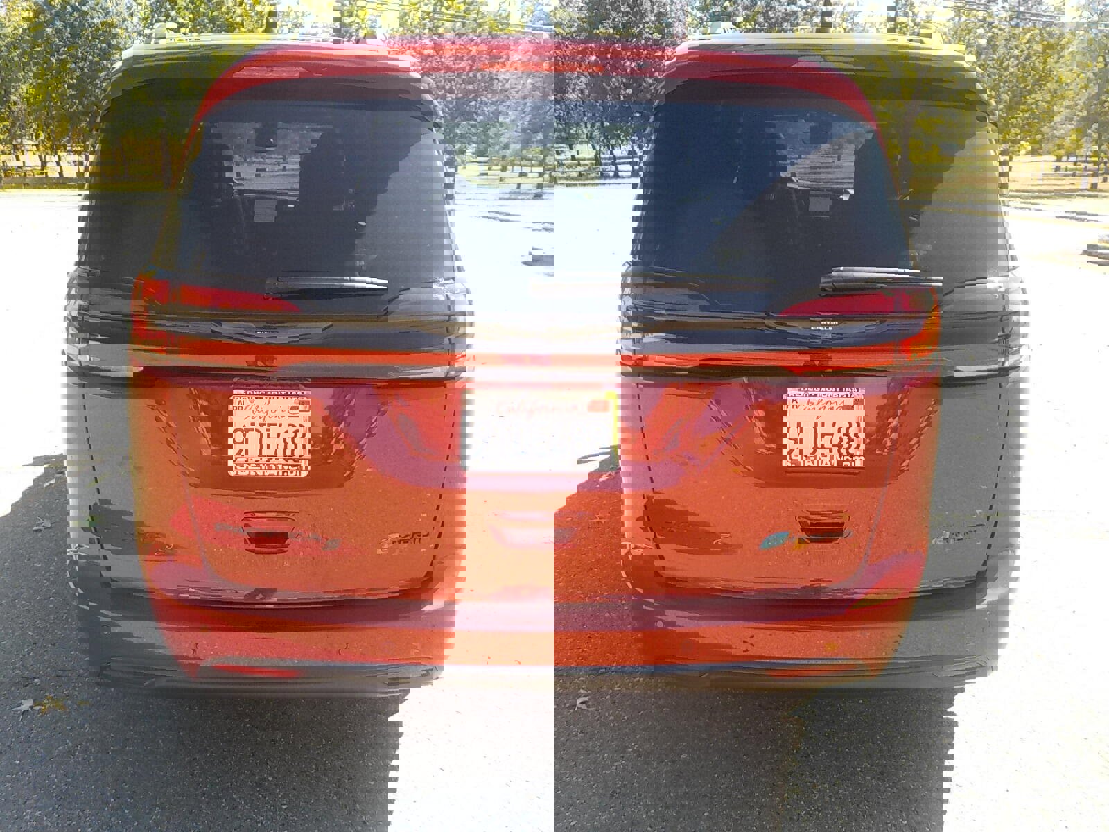 Used 2025 Chrysler Pacifica Premium image 8