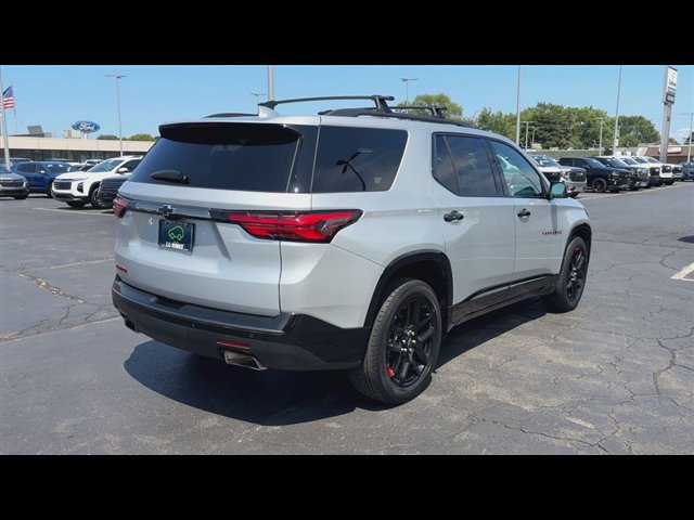 Certified 2022 Chevrolet Traverse Premier w/ Redline Edition FWD image 8