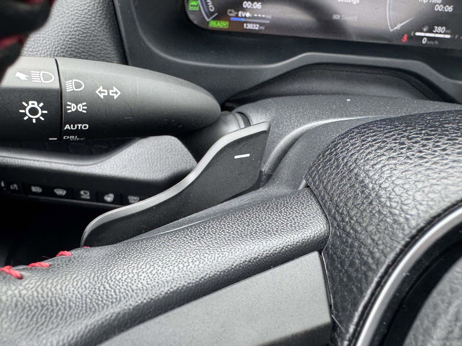 Used 2024 Toyota RAV4 XSE w/ Premium Package image 36