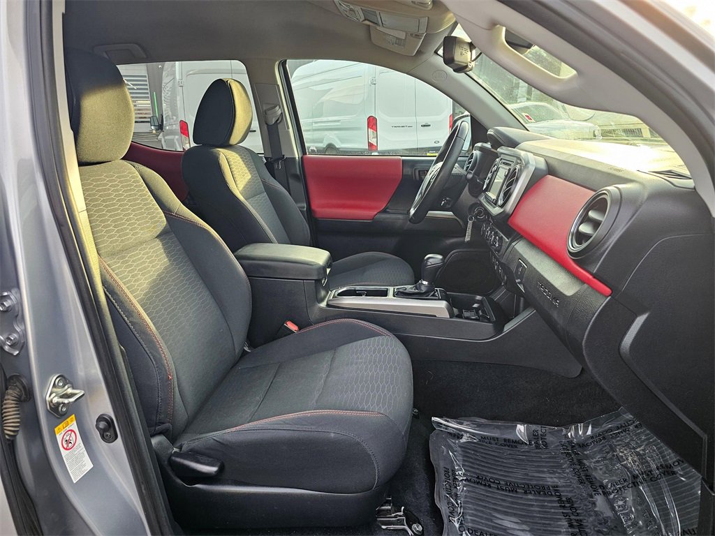 Used 2018 Toyota Tacoma SR5 image 15