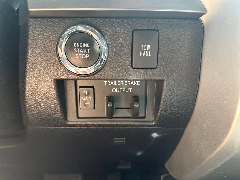Certified 2021 Toyota Tundra Platinum AWD/4WD image 27
