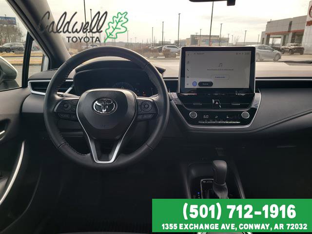 Used 2025 Toyota Corolla SE w/ SE Premium Package image 23