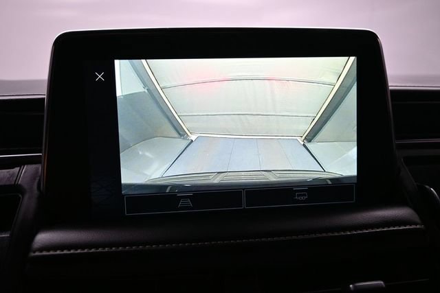 Used 2023 GMC Yukon SLT RWD image 18