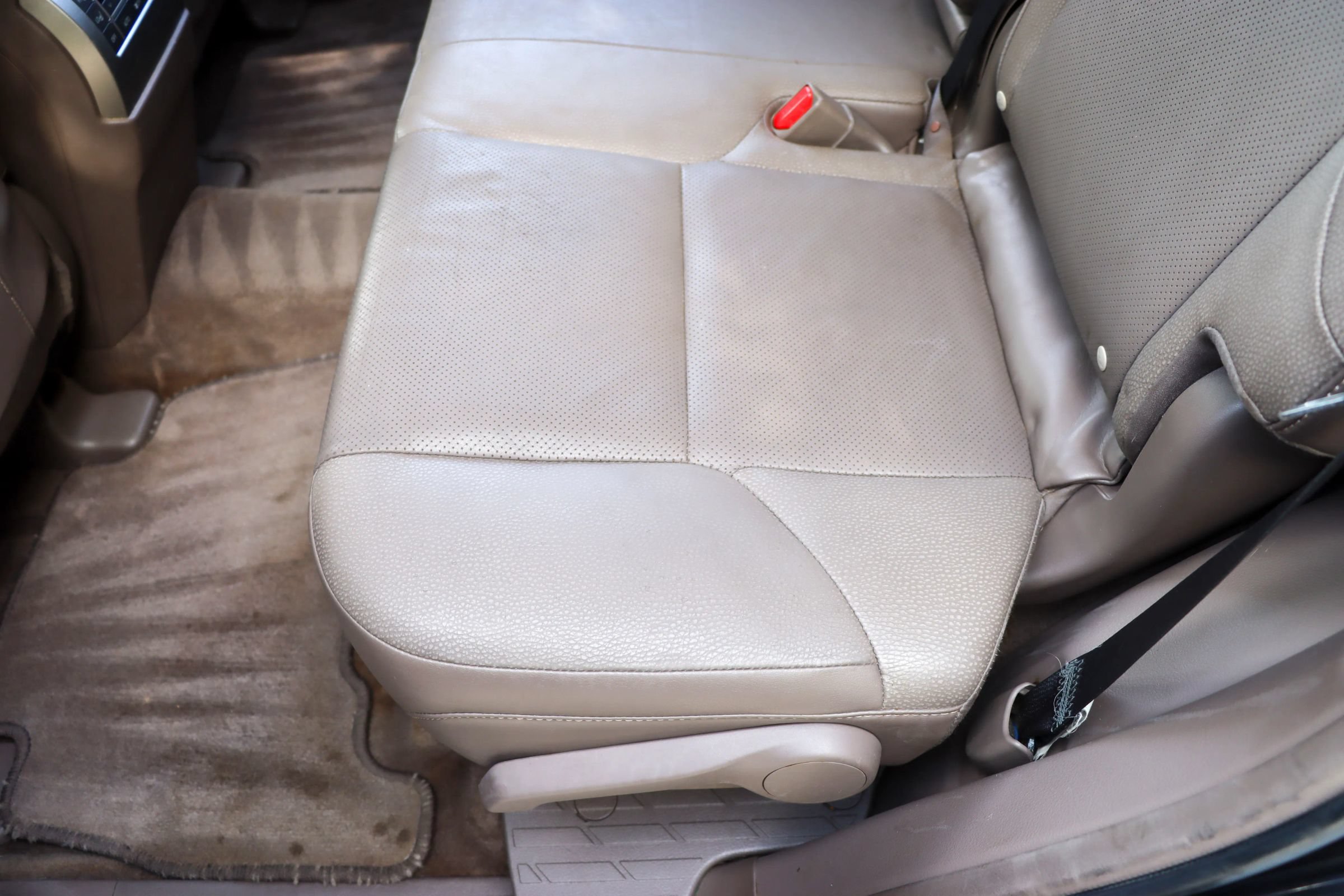 Used 2016 Lexus GX 460 w/ Premium Package AWD/4WD image 17