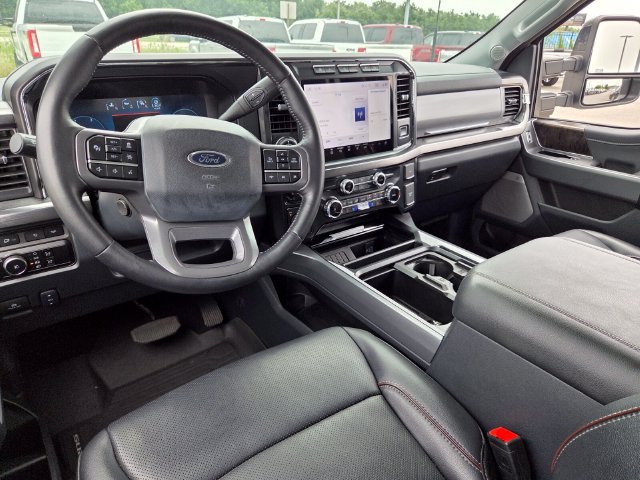 Used 2024 Ford F250 Lariat w/ Lariat Ultimate Package AWD/4WD image 7