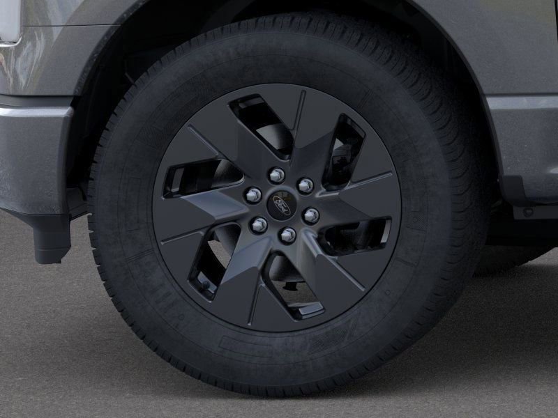 New 2025 Ford F150 Lightning Lariat image 19