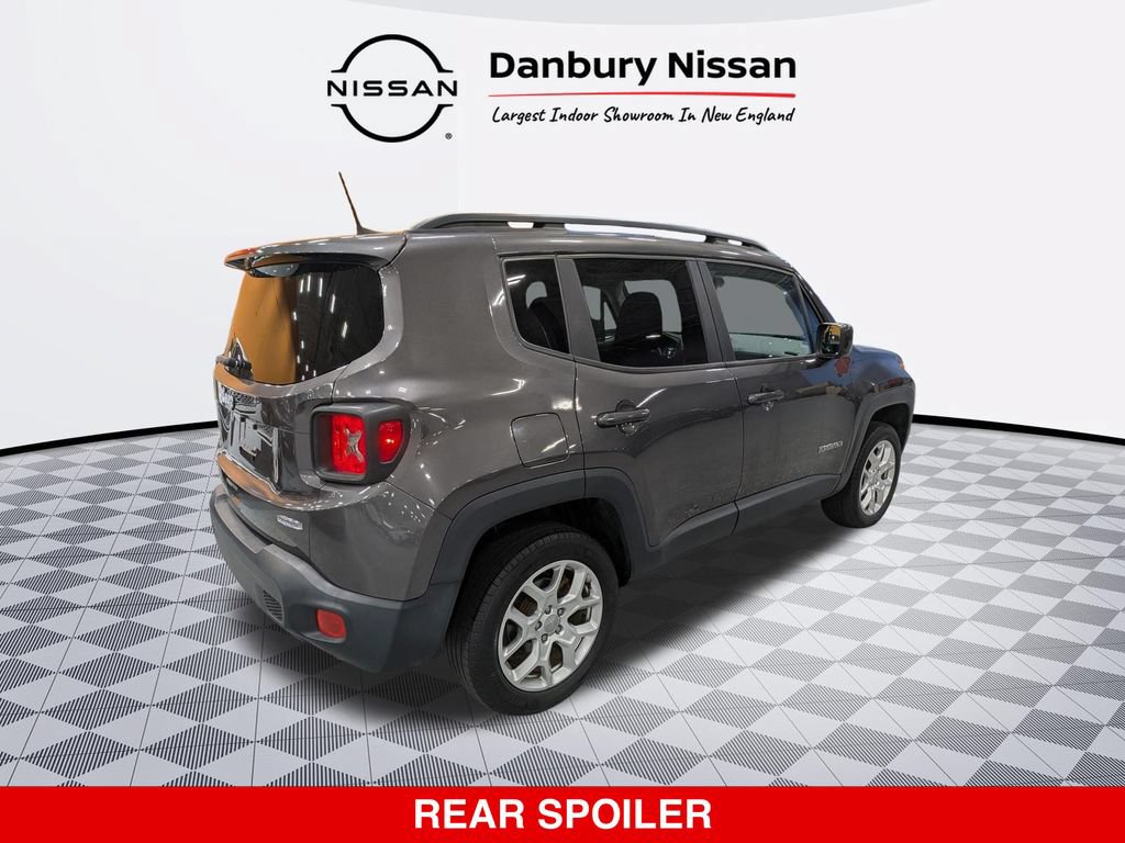 Used 2018 Jeep Renegade Latitude w/ Cold Weather Group AWD/4WD image 3