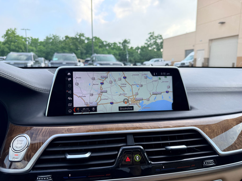 Used 2018 BMW 750i RWD image 16