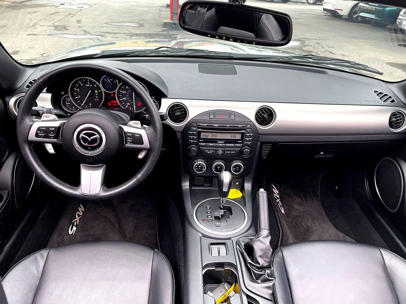 Used 2010 MAZDA MX-5 Miata Grand Touring w/ Premium Pkg image 17