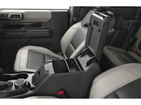 Used 2024 Ford Bronco Wildtrak image 16