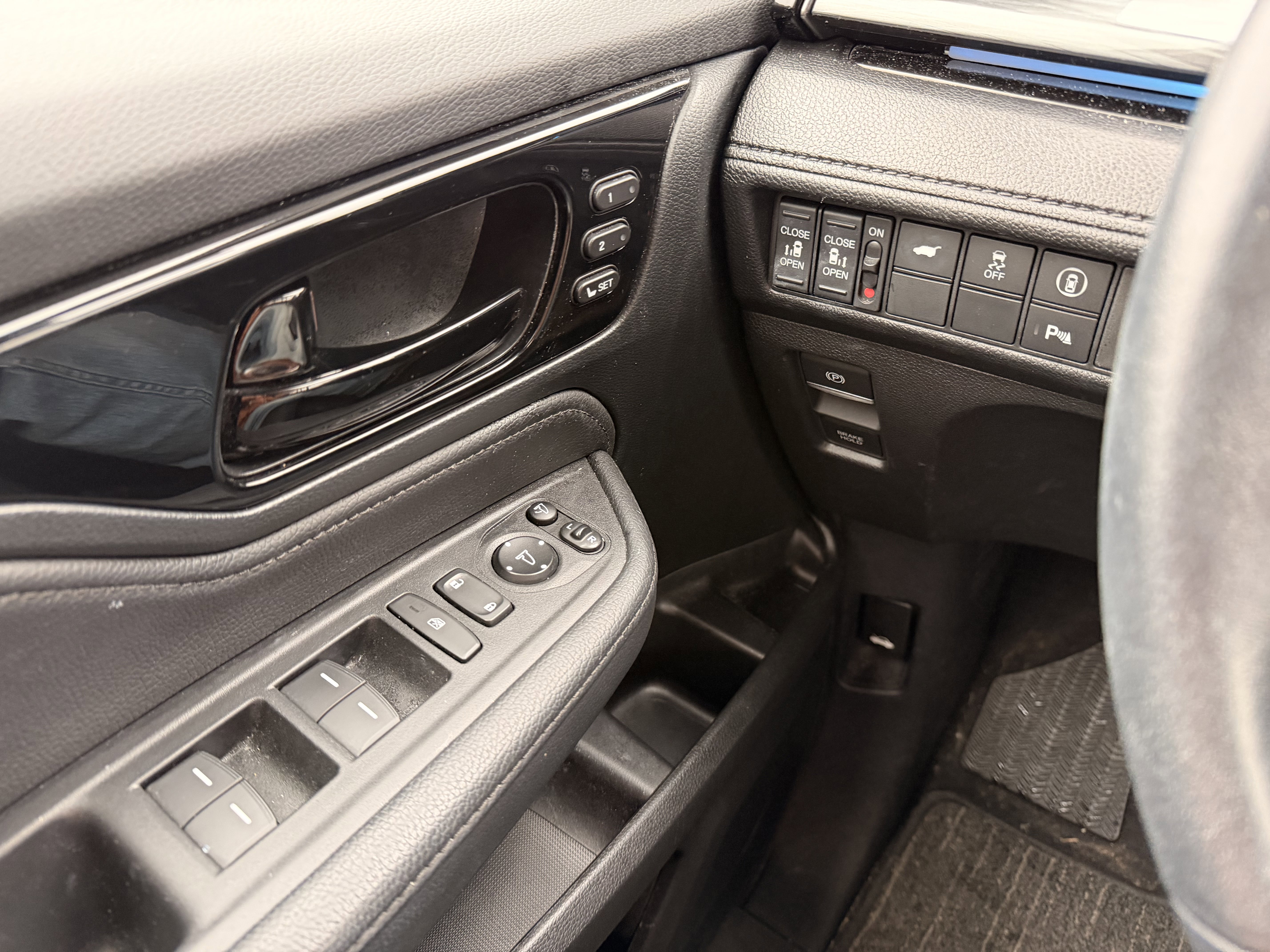 Used 2023 Honda Odyssey Elite image 20