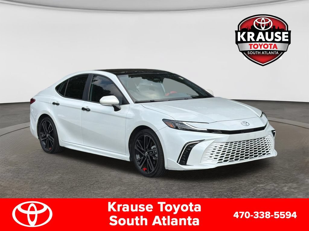 Used 2025 Toyota Camry XSE FWD image 1