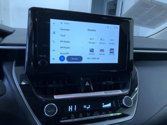 Certified 2024 Toyota Corolla LE image 28