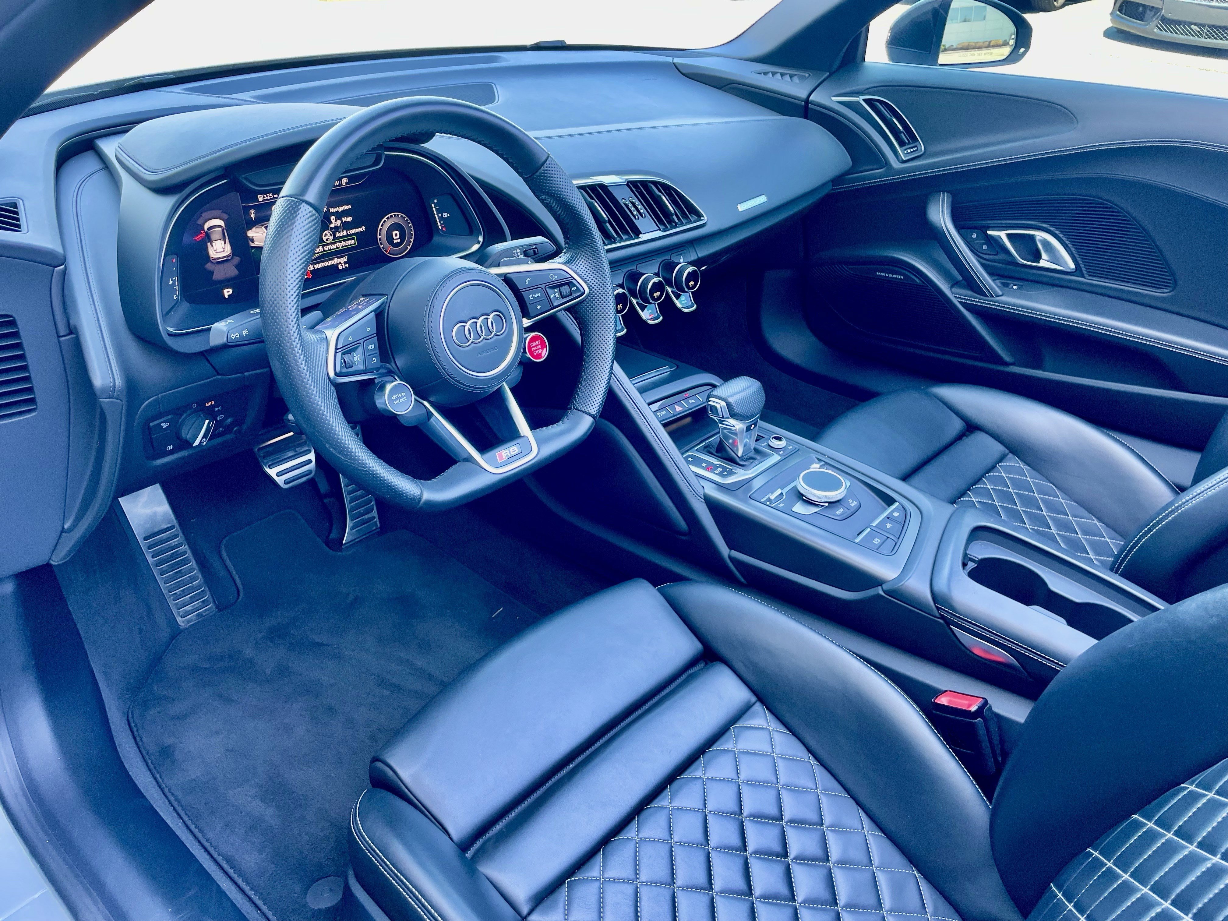 Used 2018 Audi R8 V10 AWD/4WD image 13