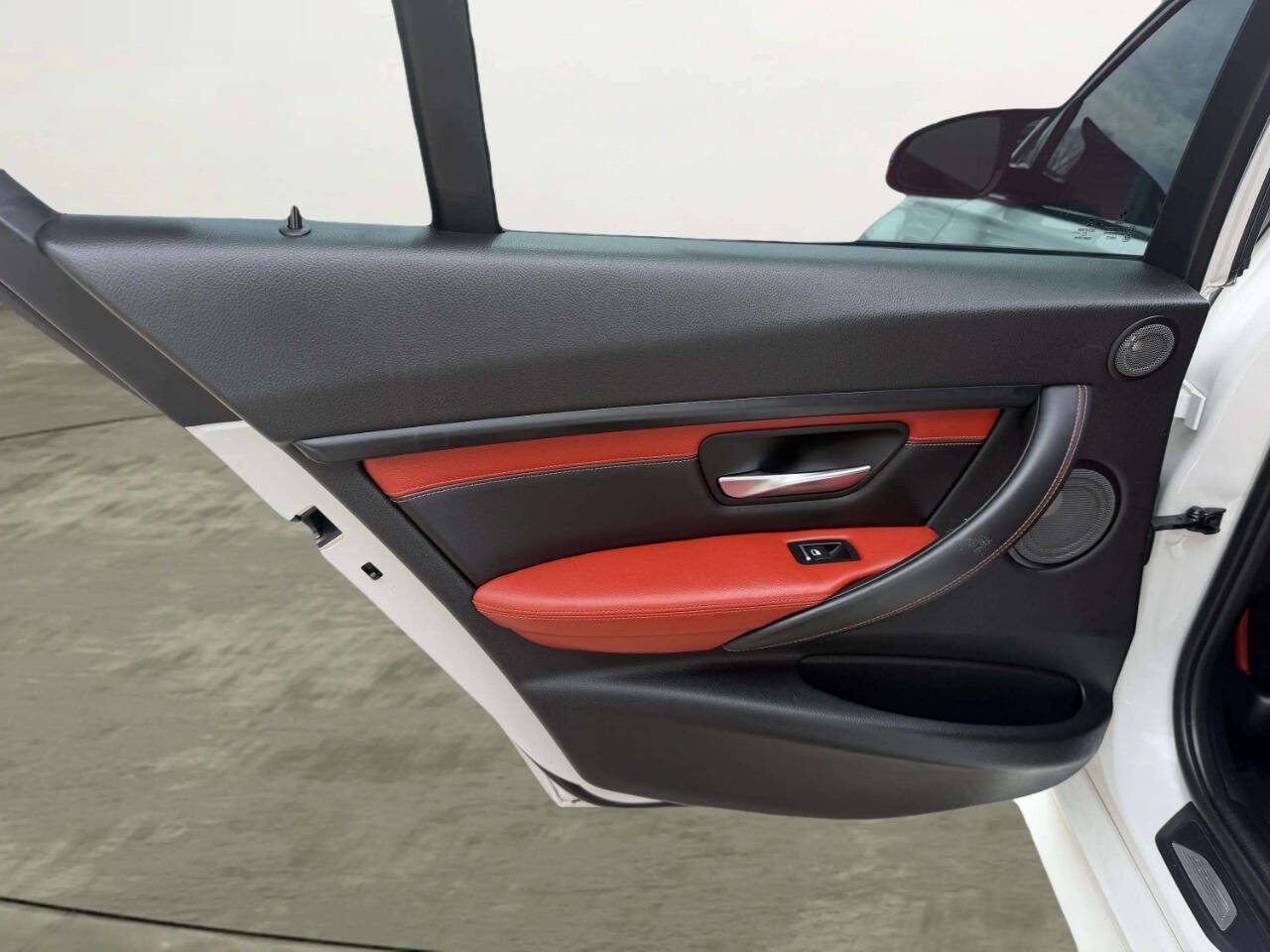 Used 2018 BMW M3 RWD image 19