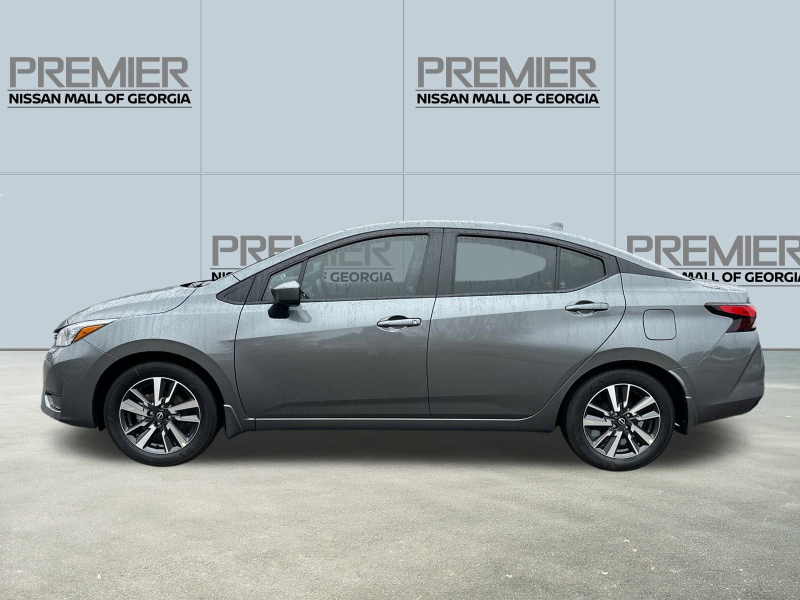 New 2025 Nissan Kicks SR image 8