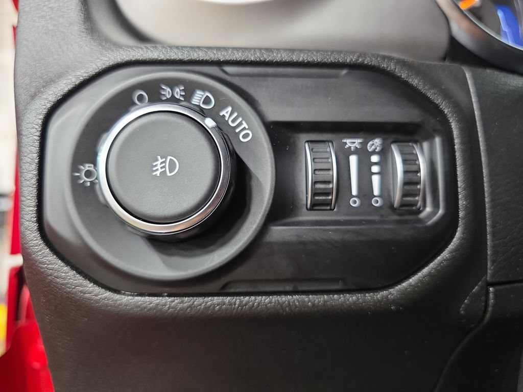 Used 2021 Jeep Wrangler Sport AWD/4WD image 25