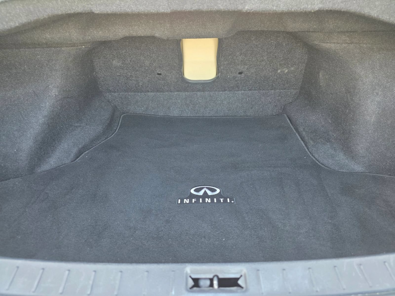 Used 2013 INFINITI G37 x Sedan w/ Premium Pkg AWD/4WD image 8