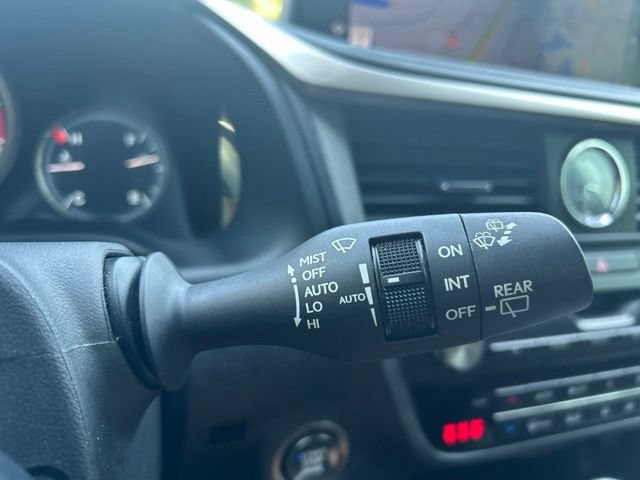 Used 2022 Lexus RX 350 F Sport w/ Cold Area Package AWD/4WD image 17