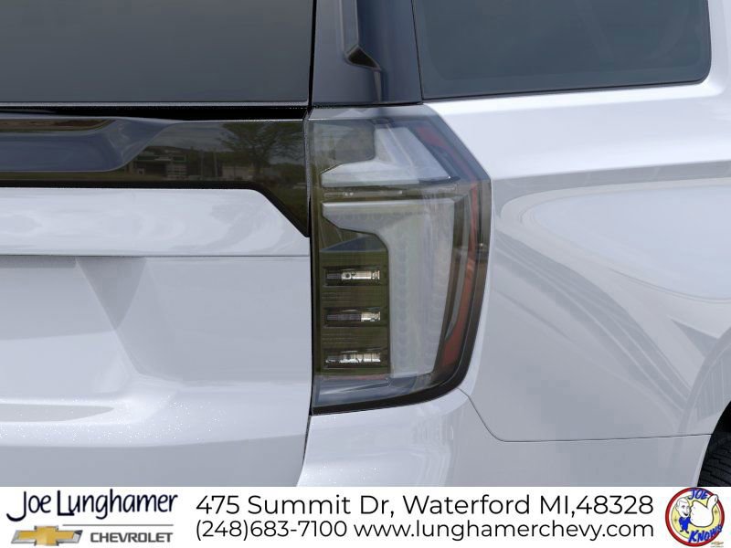 New 2026 Chevrolet Suburban Premier image 11