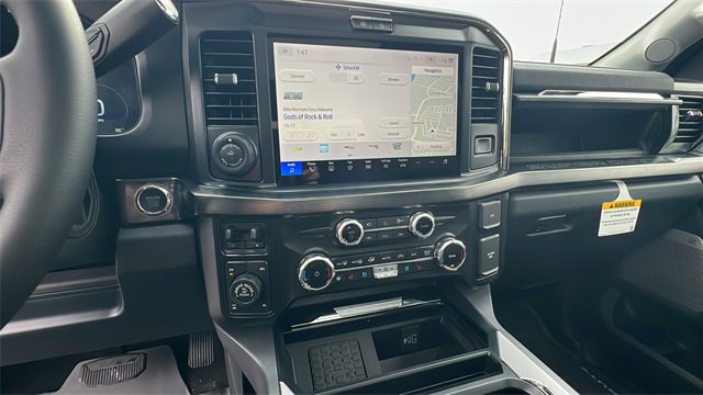 New 2025 Ford F250 Lariat w/ Lariat Ultimate Package image 32