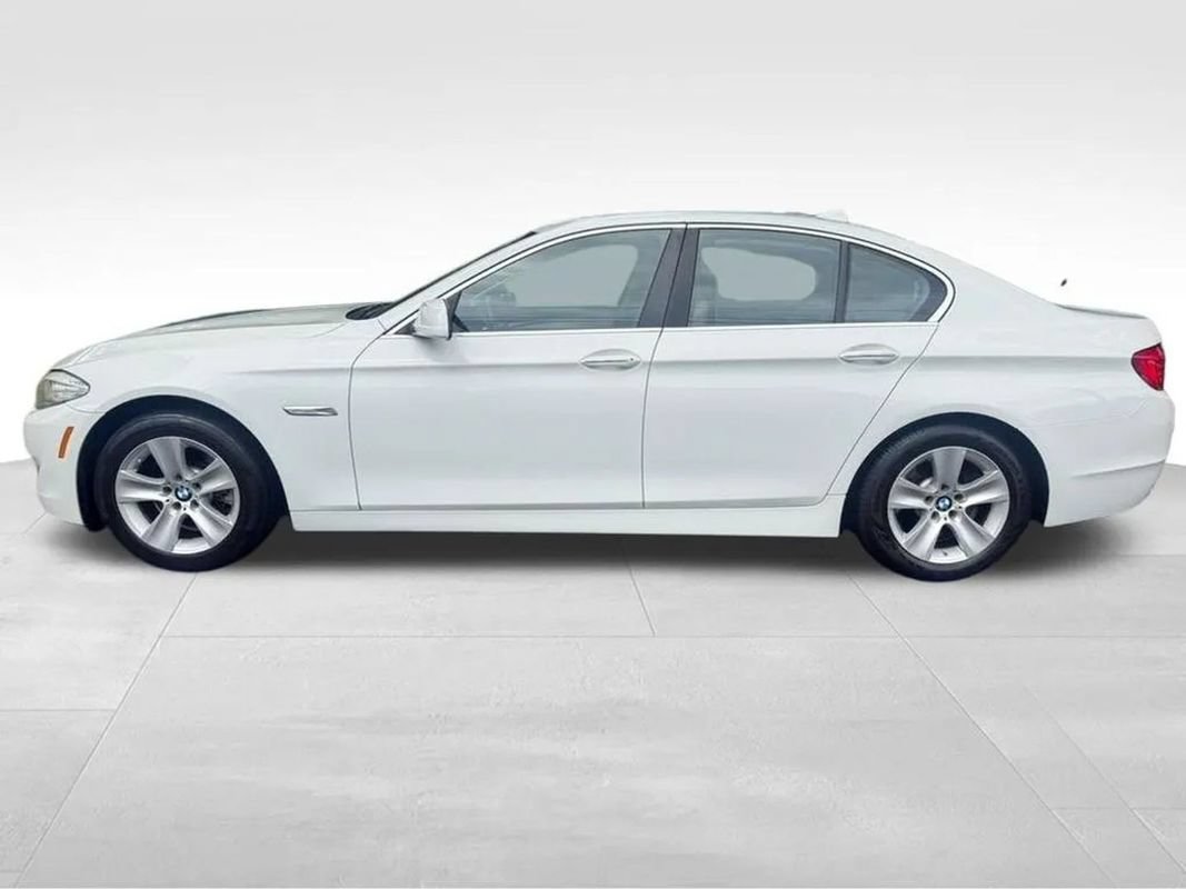 Used 2011 BMW 528i Sedan RWD video 2