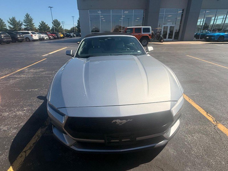 Used 2024 Ford Mustang Premium RWD image 3