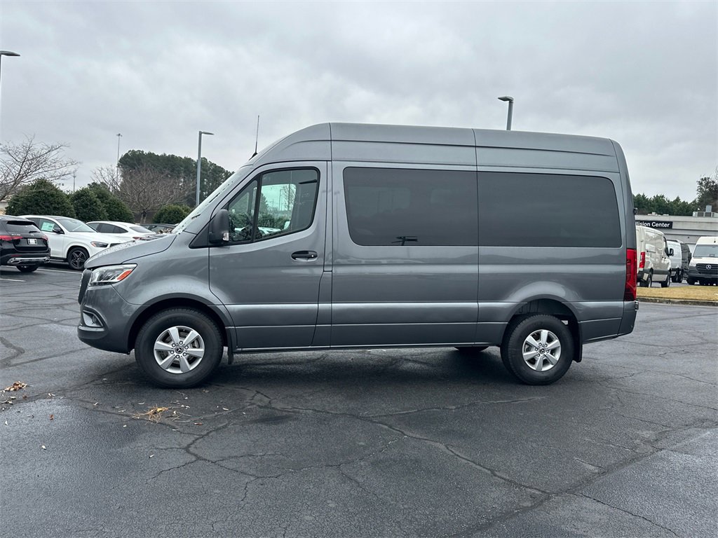 Used 2023 Mercedes-Benz Sprinter 2500 image 4