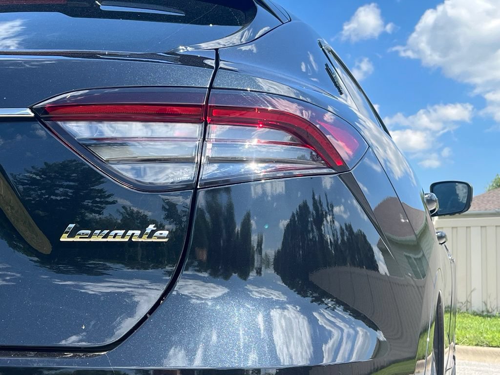 Used 2022 Maserati Levante Modena S AWD/4WD image 15