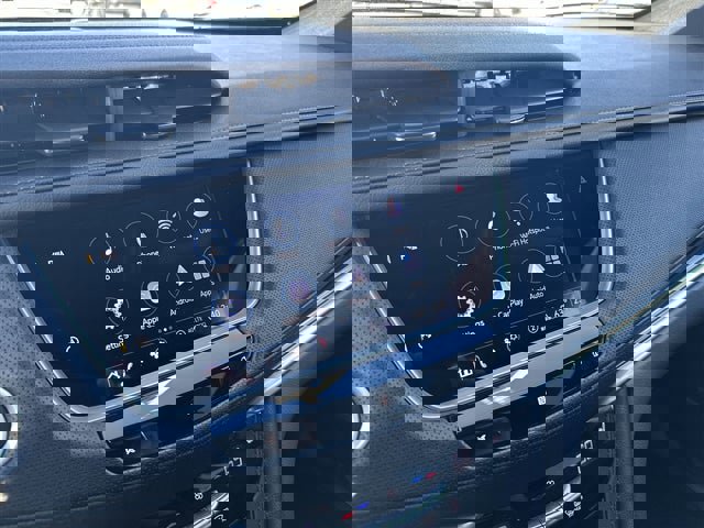 Used 2021 Cadillac XT5 Premium Luxury w/ LPO, Floor Liner Package image 16