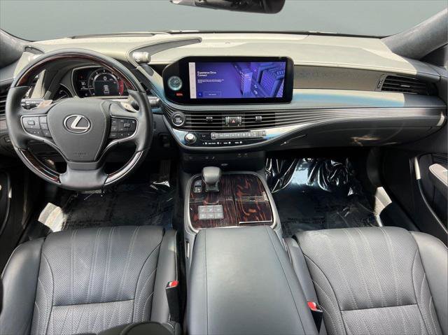 Certified 2023 Lexus LS 500 AWD w/ Luxury Package image 19