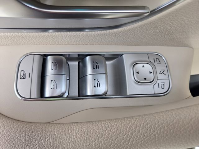 Used 2022 Mercedes-Benz GLS 450 4MATIC image 18