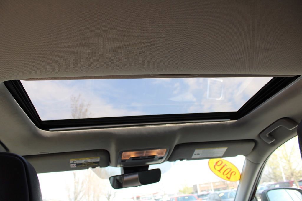 Used 2019 Toyota Highlander Limited image 32