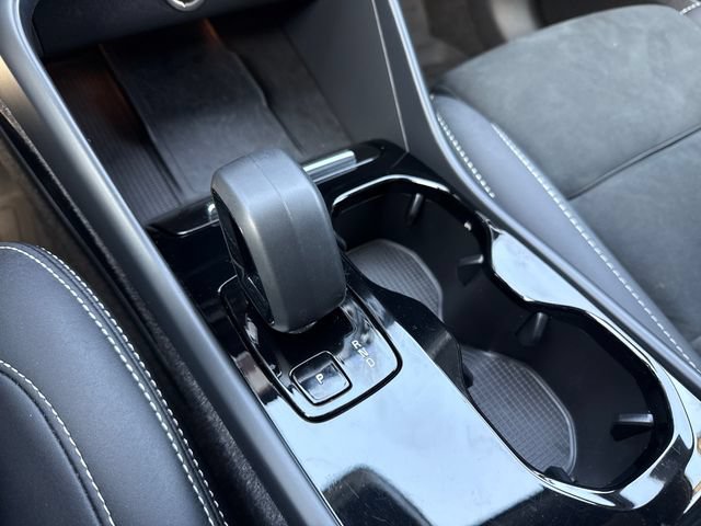 Used 2023 Volvo XC40 Recharge Plus w/ Protection Package Premier AWD/4WD image 26