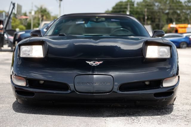 Used 2001 Chevrolet Corvette Convertible w/ Preferred Equipment Group2 RWD image 19