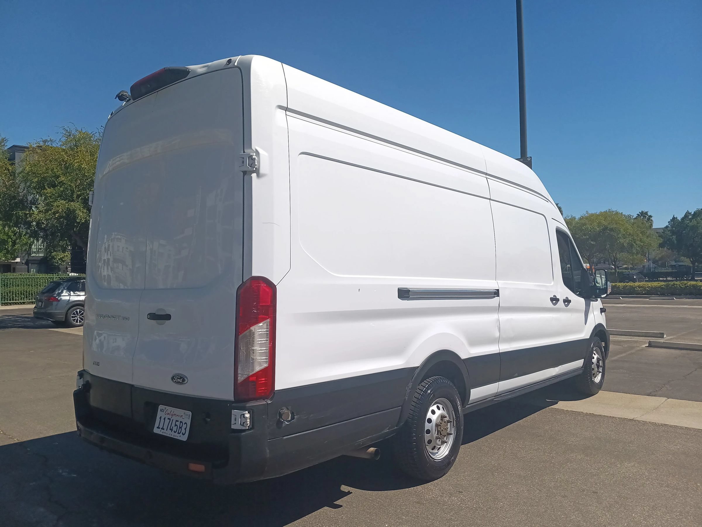 Used 2020 Ford Transit 350 148 High Roof Extended AWD w/ Load Area Protection Package image 8