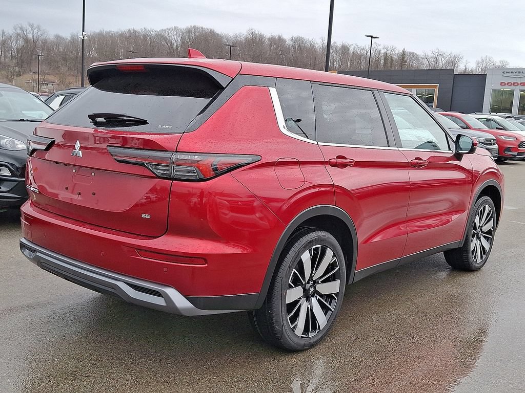 New 2026 Mitsubishi Outlander SE AWD/4WD image 4