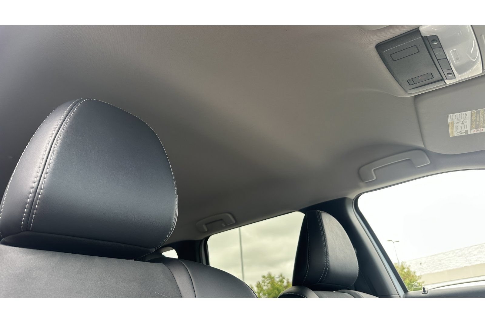Used 2024 Mitsubishi Outlander AWD image 20