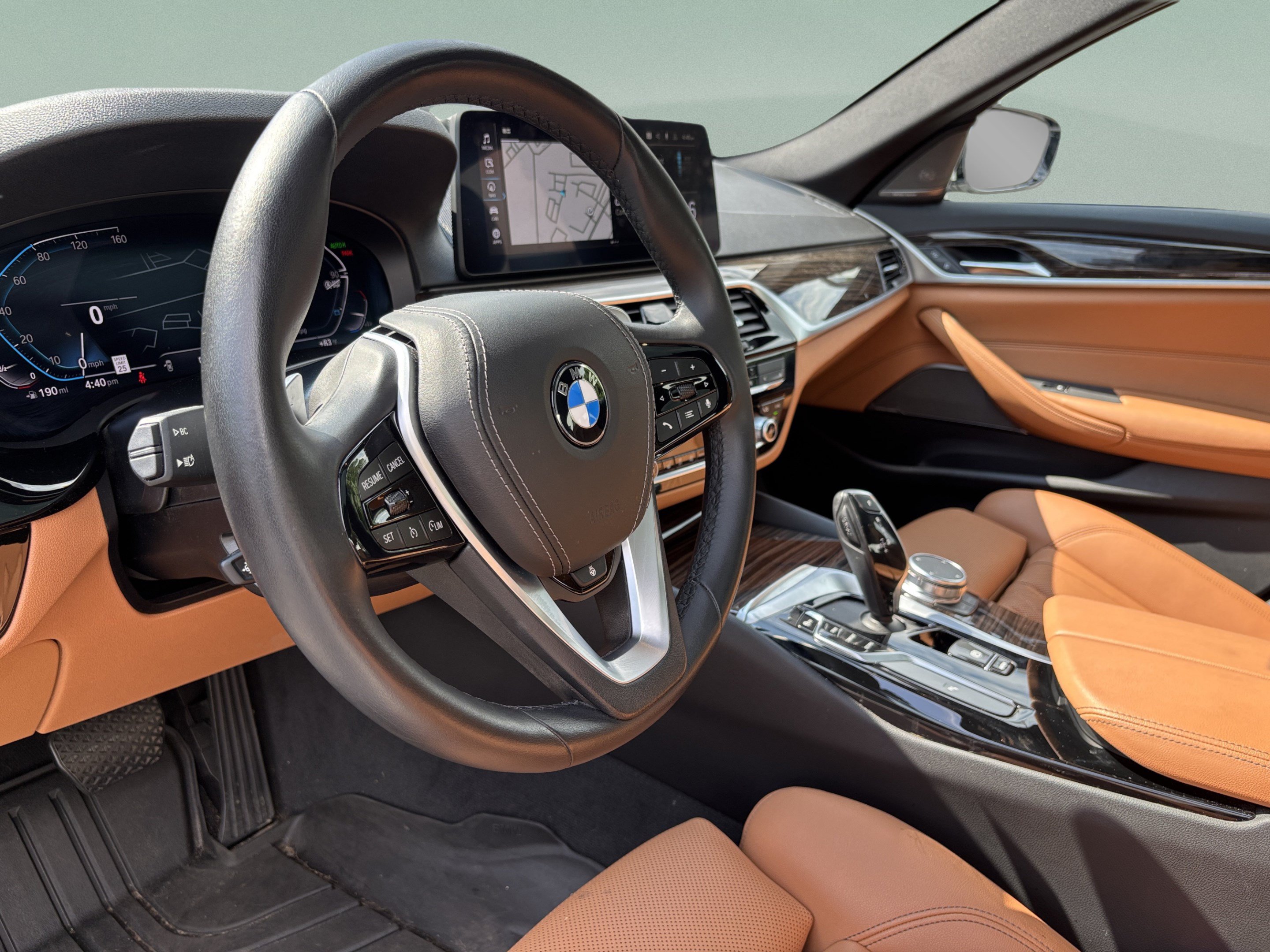 Used 2023 BMW 530i w/ Premium Package RWD image 20
