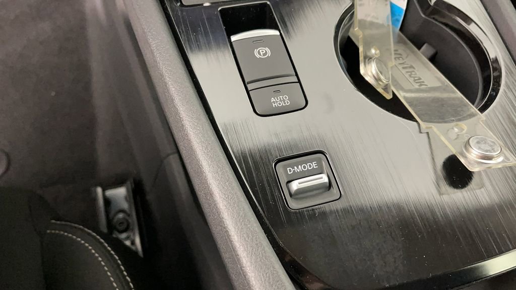 New 2025 Nissan Rogue S image 17